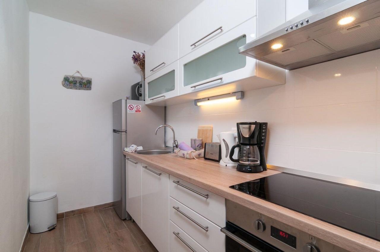 Triumph Apartment Split Luaran gambar